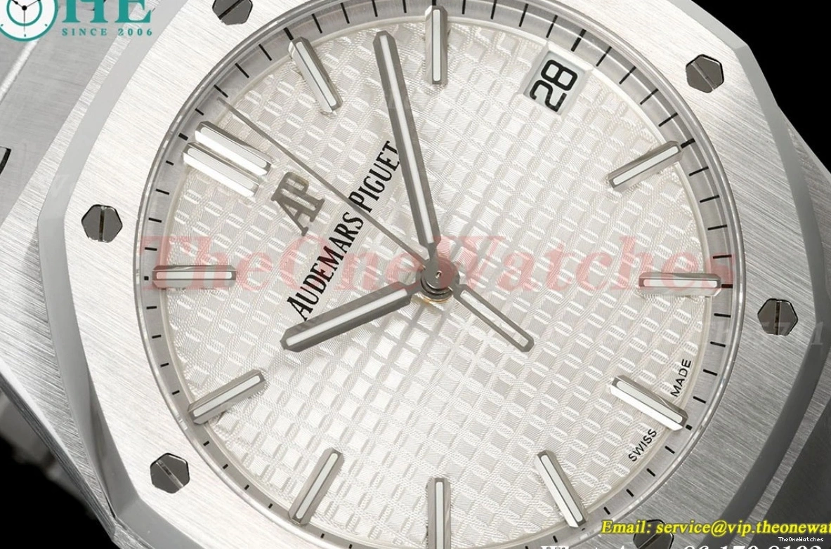 Clone TKF SS A4302 41mm White Dial Oak 15500 SS Royal Super 0227